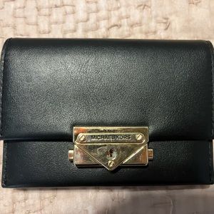 Small Micheal Kors wallet